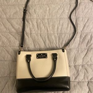 Kate Spade Black and White Purse ✨